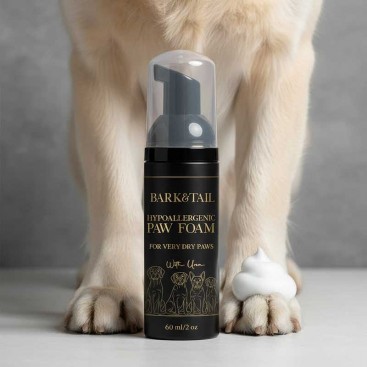 Піна гіпоалергенна для дуже сухих лап з сечовиною Bark&Tail - Hypoallergenic Paw Foam, 60 мл