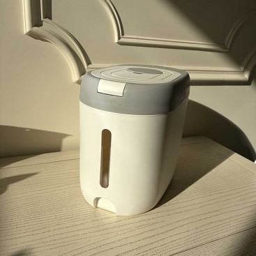 Контейнер для хранения корма герметичный, влагостойкий с откидной крышкой - White&Gray, 10 л