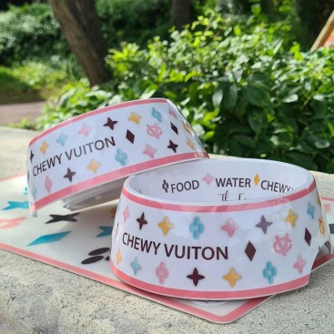 Набір мисок та килимок Chewy Vuiton - Bowls and mat, 500 мл