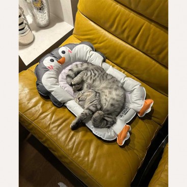 Охолоджуючий килимок для собак і котів Croci - Penguin Print, 63х43см