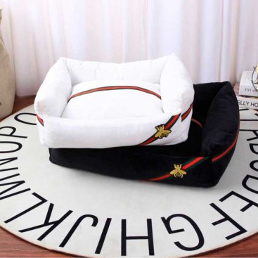 Лежанка для собак Coobi - Classy Bee Designer Dog bed white, S 40x30 см