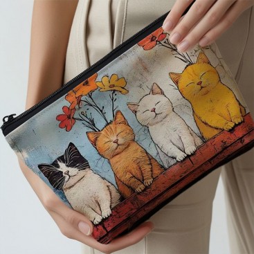 Косметичка з кошенятами Confession - Four Kittens