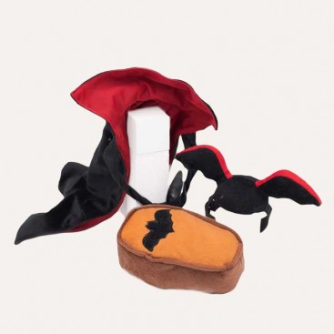 Комплект іграшок з пищалкою та накидка Дракули на Halloween Zippy Paws - Costume Kit Dracula