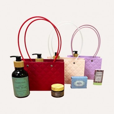 Бокс доглядової косметики Bark&Tail - For girls