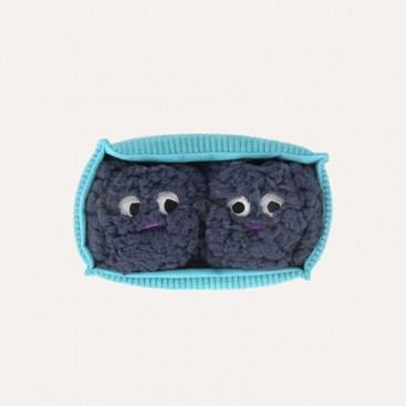 Мягкая игрушка для собак PetPlay - Farm Fresh Blueberries